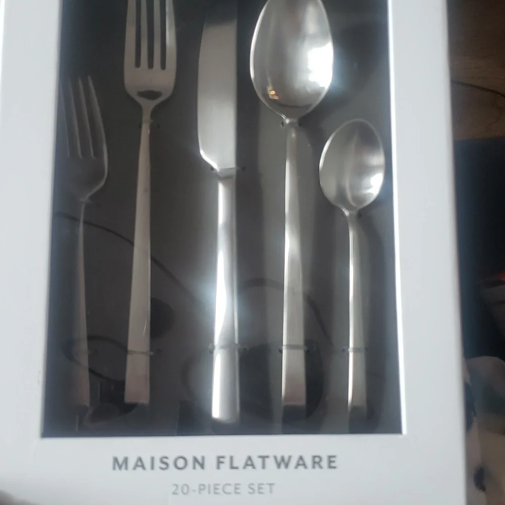 ❤️BUY 2 GET 1 FREE Sur La Table Maison 20-Piece Flatware Set